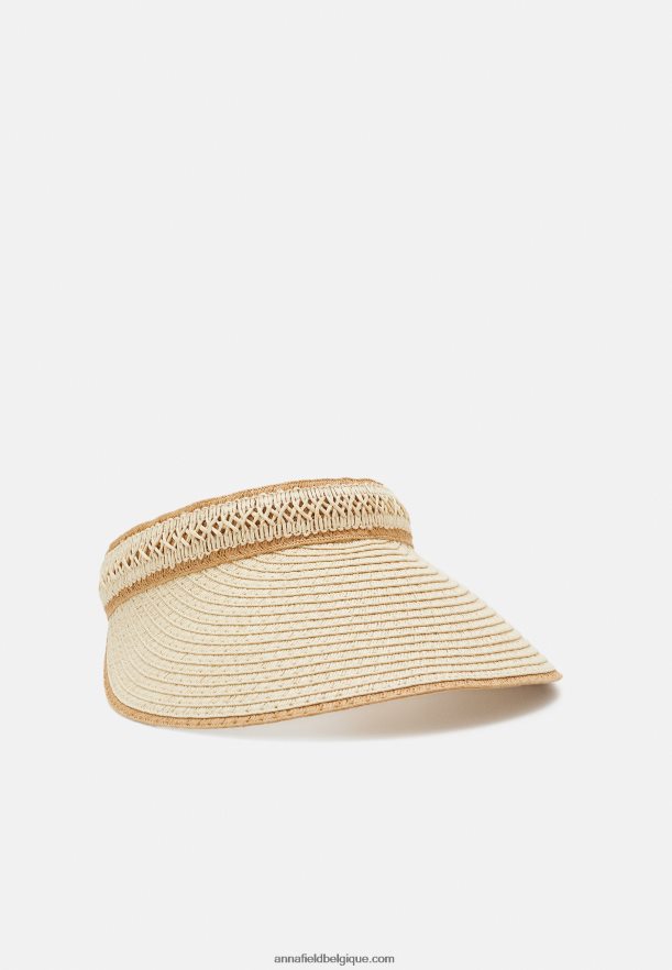 femmes bonnet de bronzage Anna FieldNHH26B2715