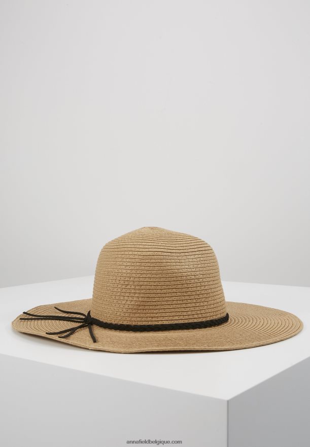 femmes chapeau bronzé Anna FieldNHH26B2716