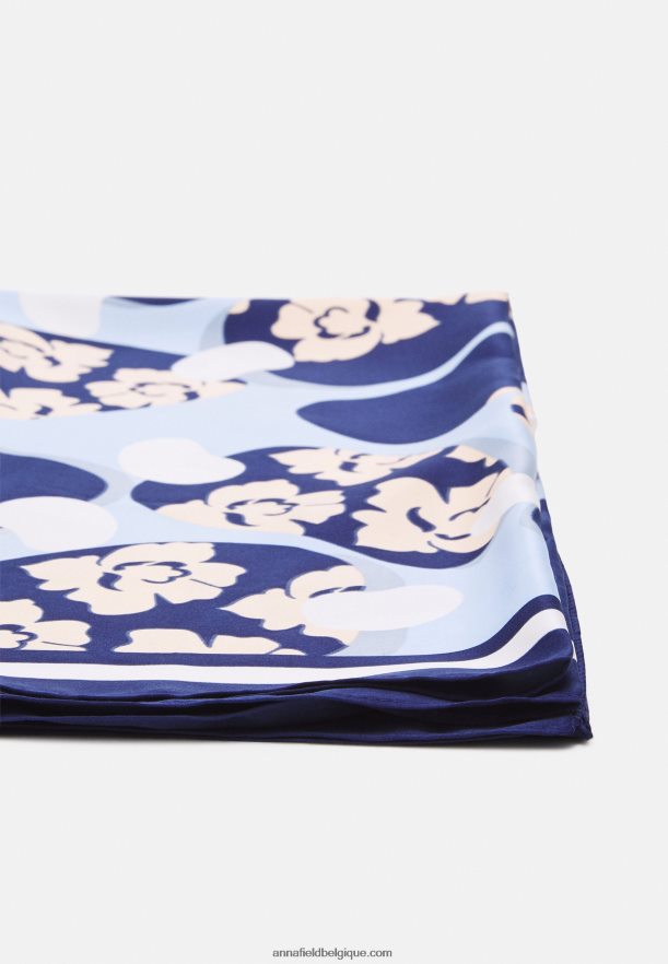 femmes foulard bleu Anna FieldNHH26B2843