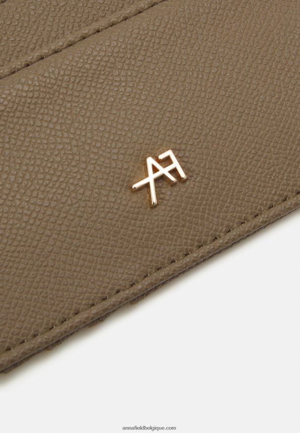 femmes portefeuille marron clair Anna FieldNHH26B2818