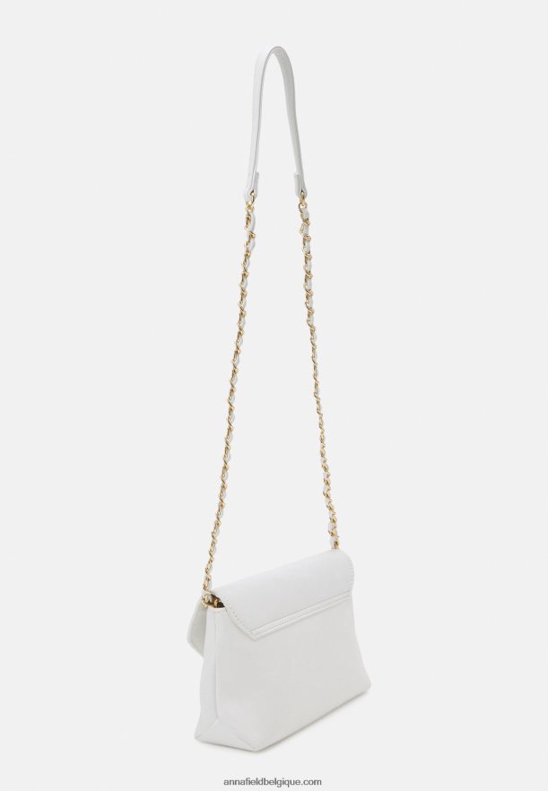 femmes embrayage blanc cassé Anna FieldNHH26B2422