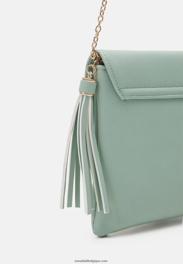 femmes embrayage vert Anna FieldNHH26B2419