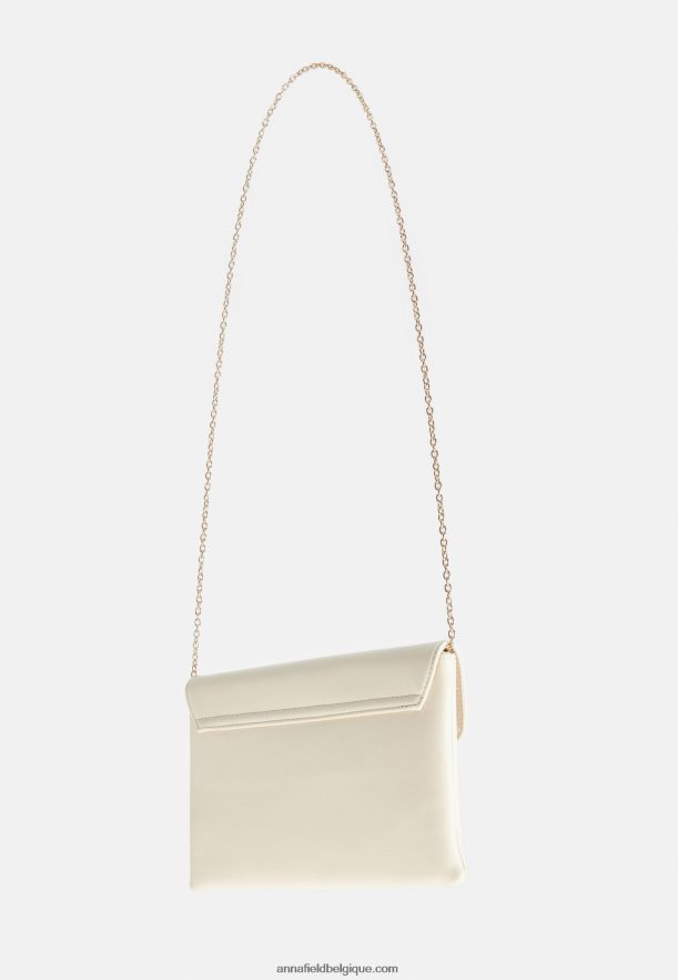 femmes pochette 003 blanc cassé Anna FieldNHH26B2414