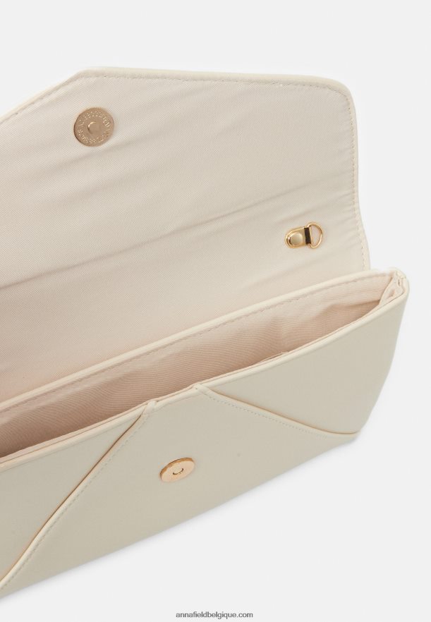 femmes pochette 003 blanc cassé Anna FieldNHH26B2414