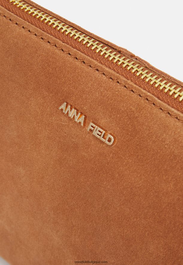 femmes pochette cuir cognac Anna FieldNHH26B2438