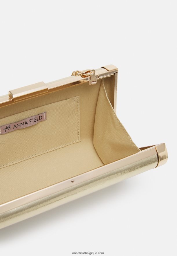 femmes pochette dorée Anna FieldNHH26B2416