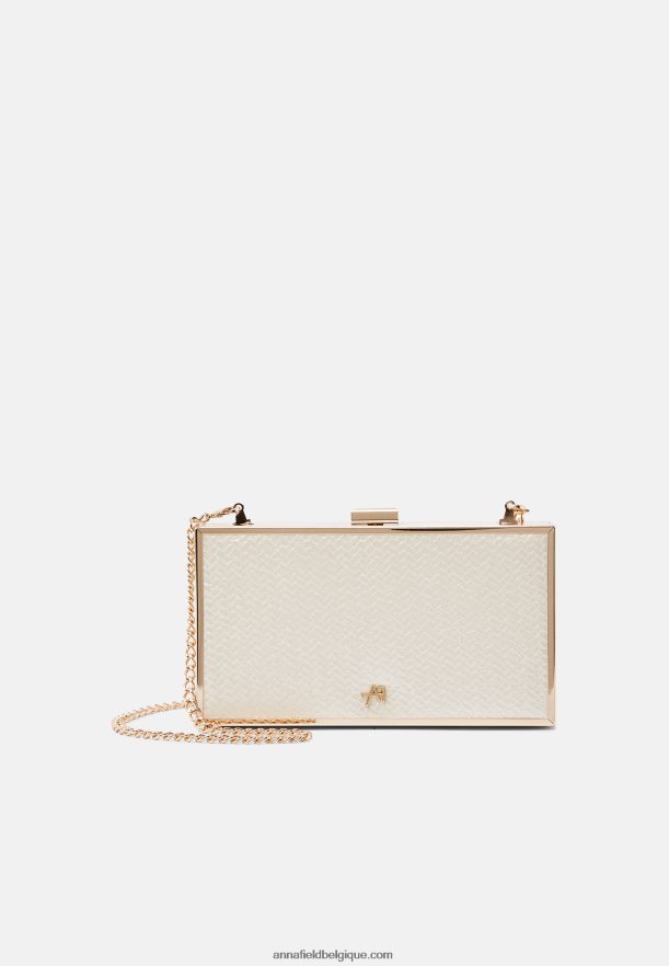 femmes pochette dorée Anna FieldNHH26B2430