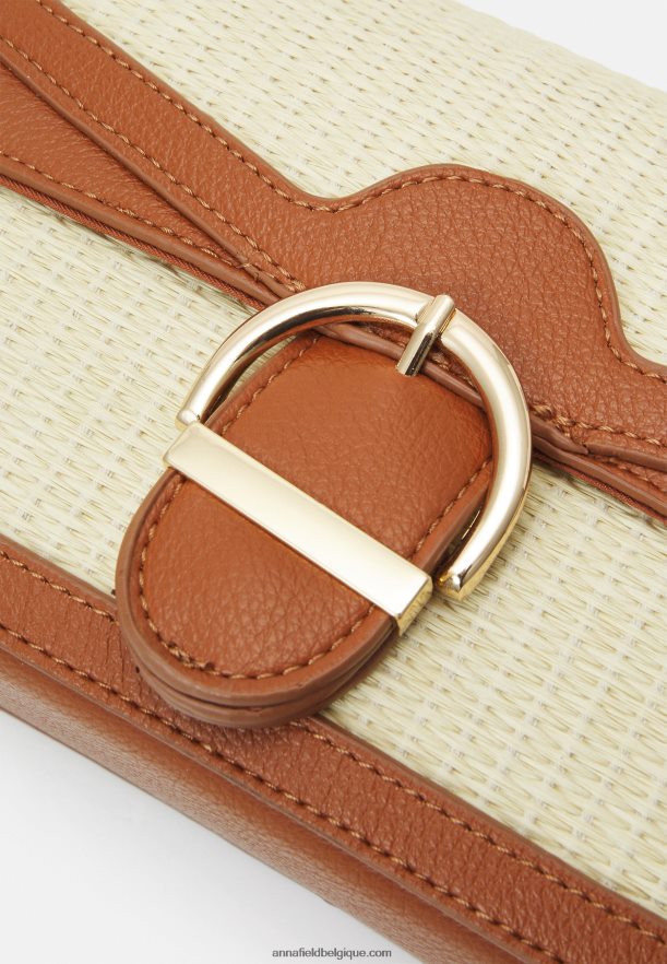 femmes sac bandoulière cognac Anna FieldNHH26B2498