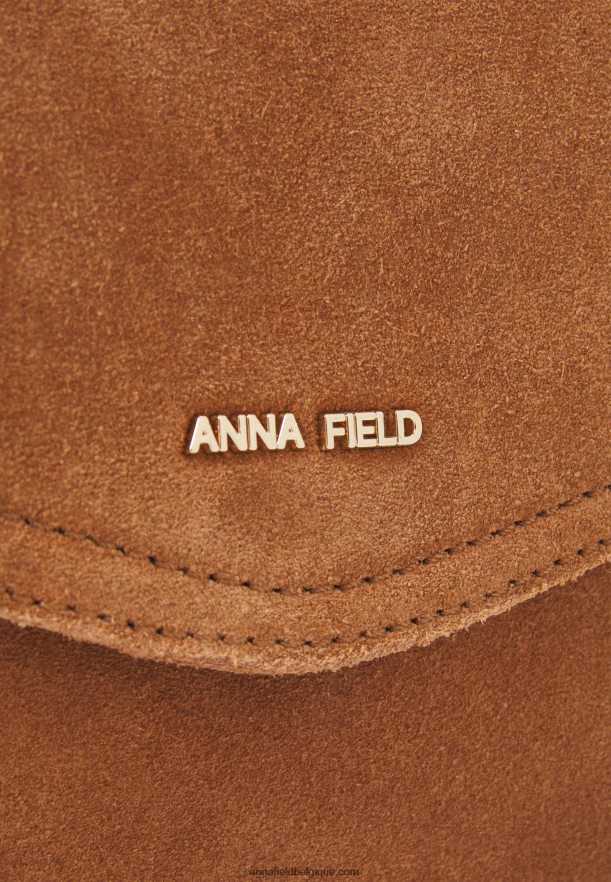 femmes sac à main en cuir cognac Anna FieldNHH26B2390