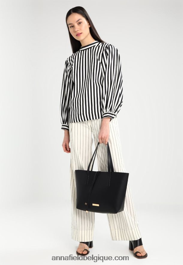 femmes sac à main noir Anna FieldNHH26B2306