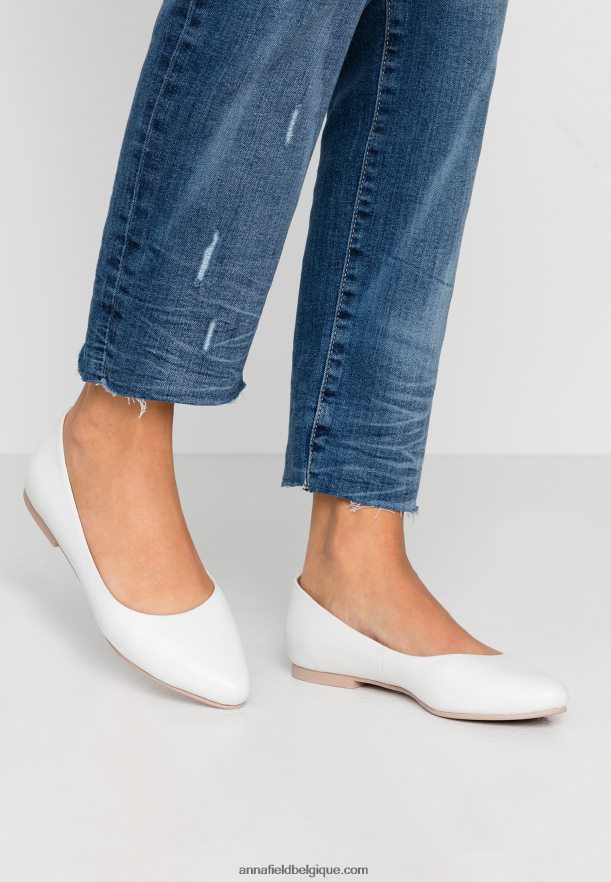 femmes ballerines en cuir blanc Anna FieldNHH26B2072