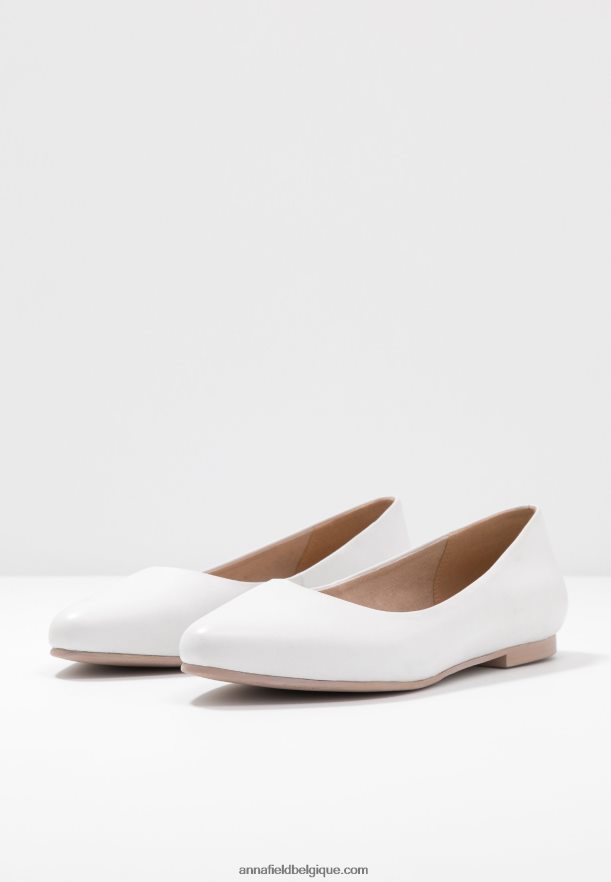 femmes ballerines en cuir blanc Anna FieldNHH26B2072