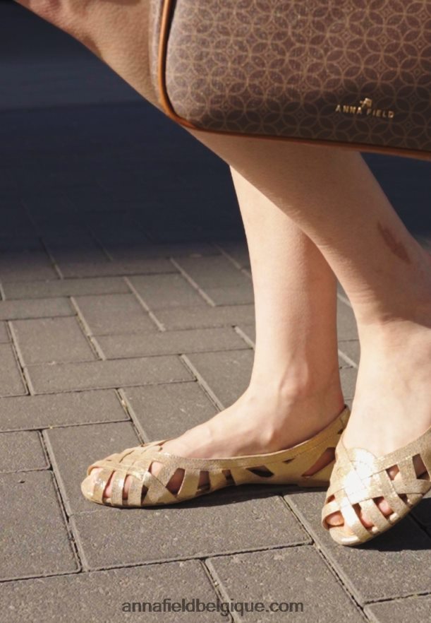 femmes ballerines peeptoe cuir doré Anna FieldNHH26B2131