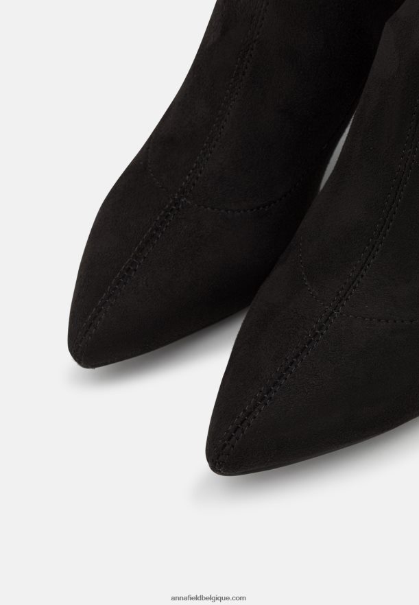 femmes cuissardes noires Anna FieldNHH26B2240