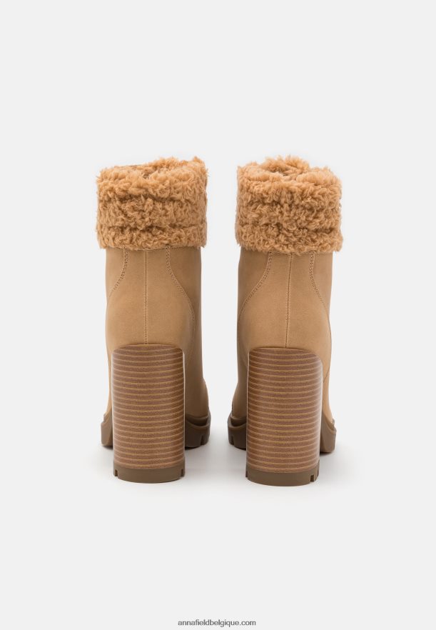 femmes bottines à lacets en cuir beige Anna FieldNHH26B2024