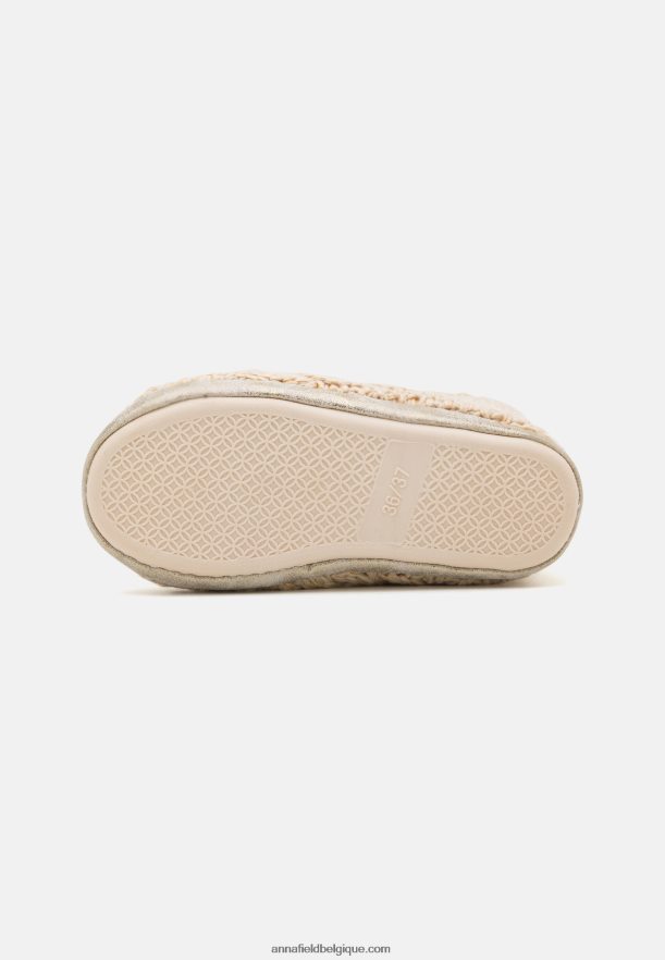 femmes chaussons en fil métallisé doré Anna FieldNHH26B2277