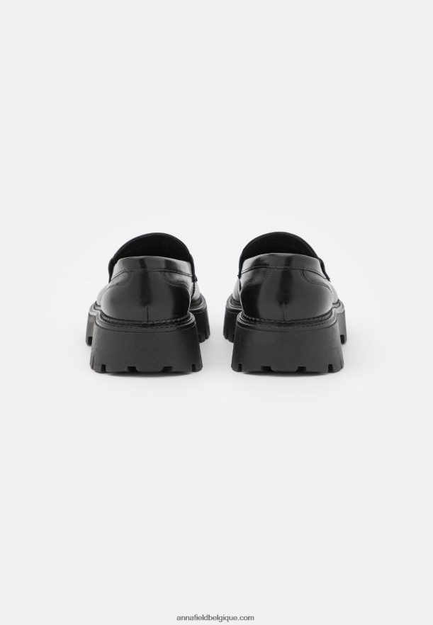 femmes slip on en cuir noir Anna FieldNHH26B1791