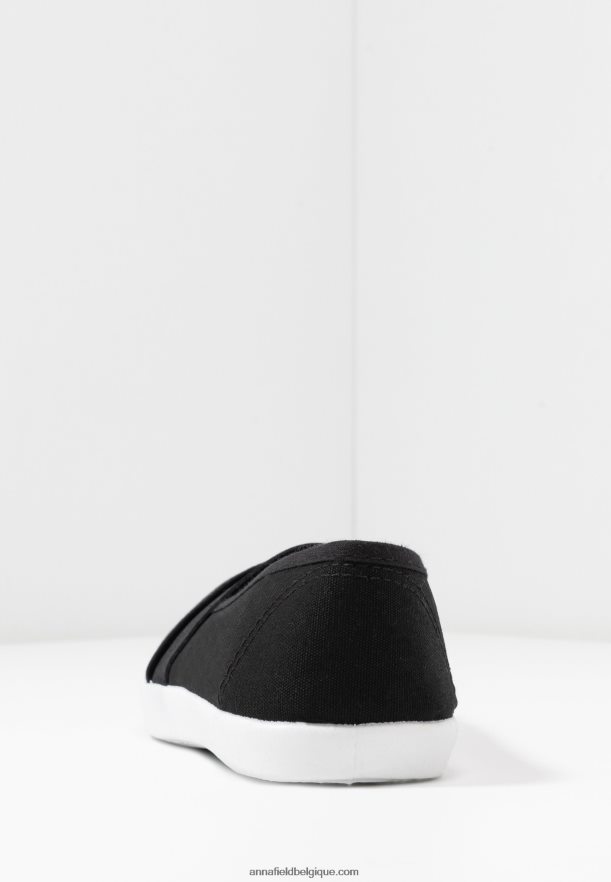 femmes slip-on noir Anna FieldNHH26B1805