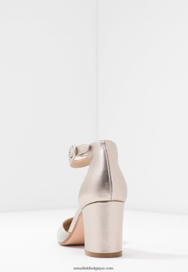 femmes talons classiques en cuir champagne Anna FieldNHH26B1599