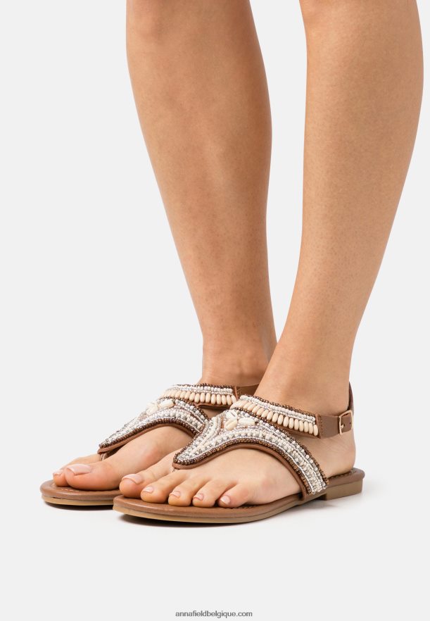 femmes sandales à barre en T beige Anna FieldNHH26B1540