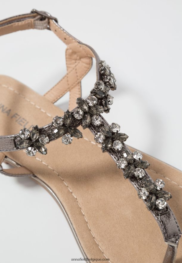 femmes sandales à barre en T gris acier Anna FieldNHH26B1515