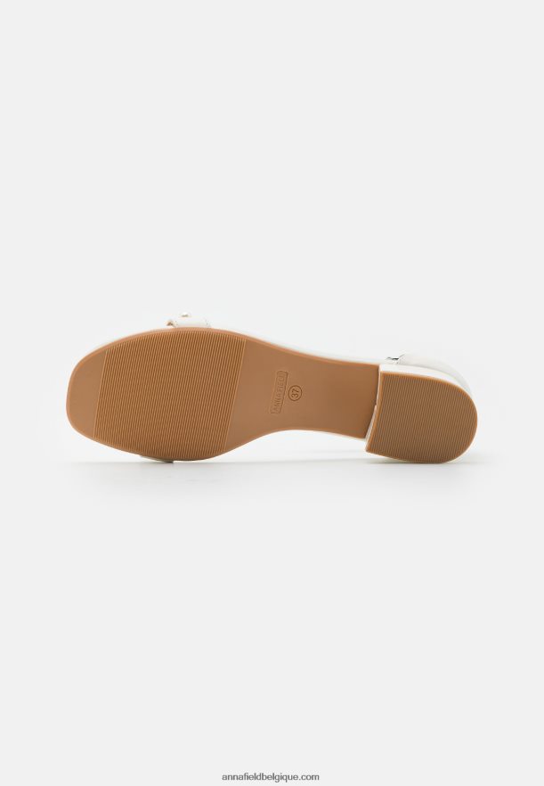 femmes sandales blanches Anna FieldNHH26B1309