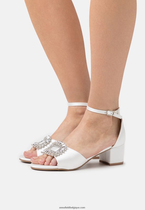 femmes sandales blanches Anna FieldNHH26B1434