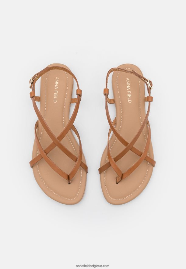 femmes sandales à bride en cuir cognac Anna FieldNHH26B1536