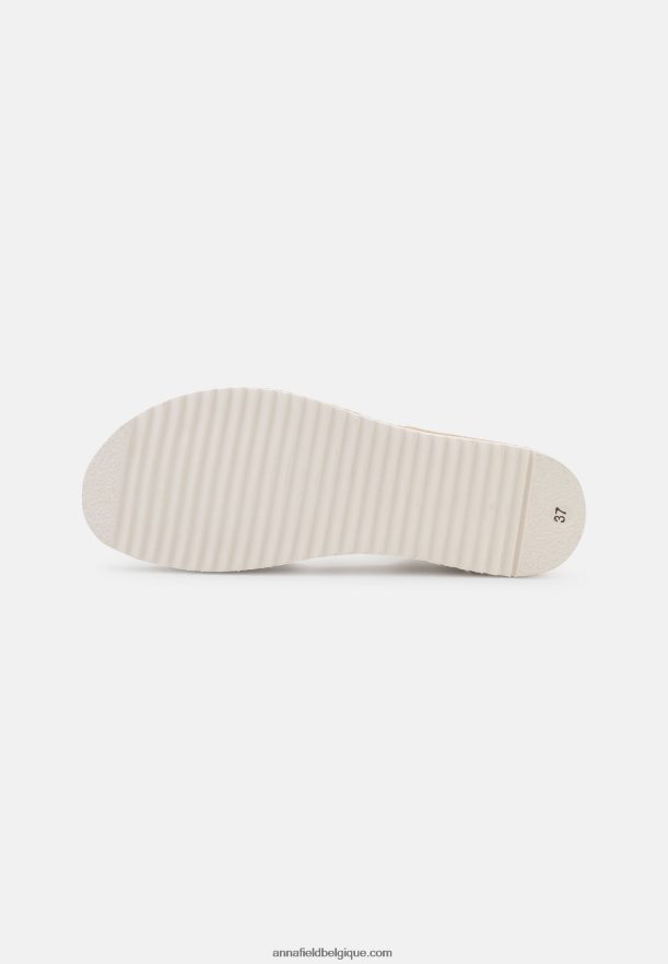 femmes sandales compensées en cuir beige Anna FieldNHH26B1485