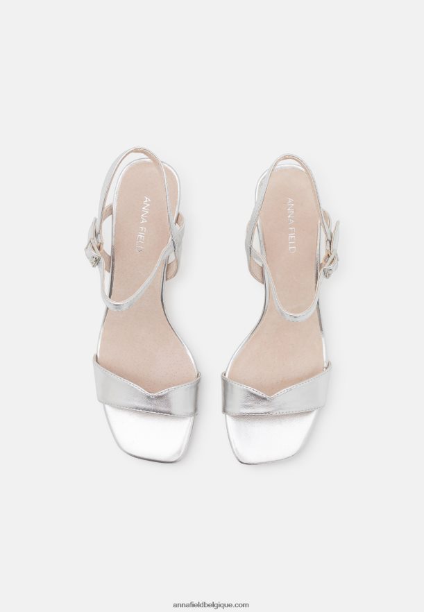 femmes sandales en cuir argent Anna FieldNHH26B1270