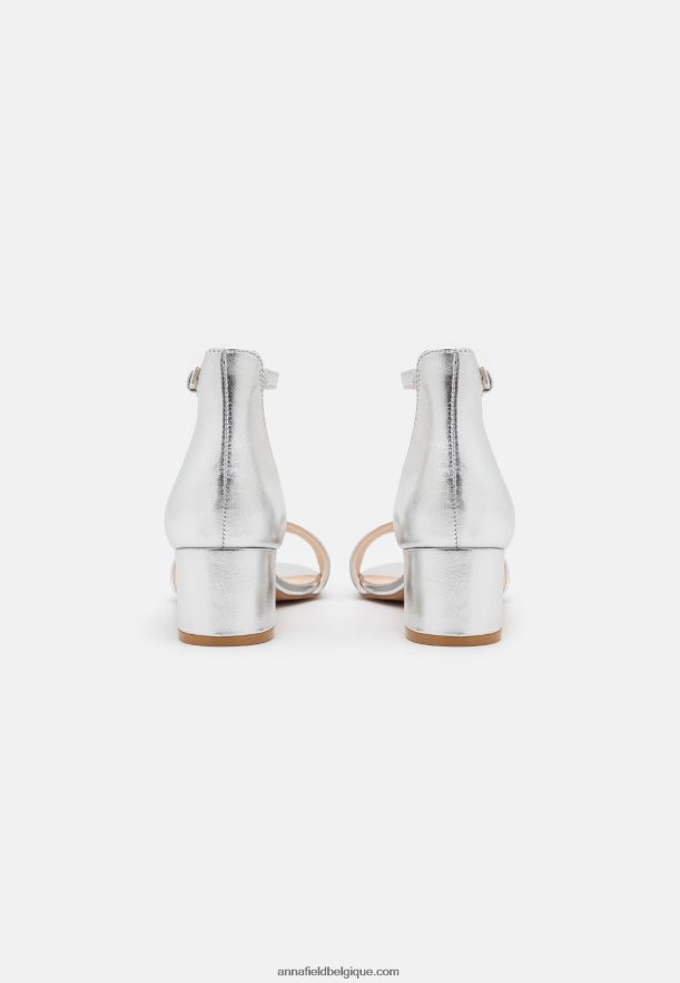 femmes sandales en cuir argent Anna FieldNHH26B1381