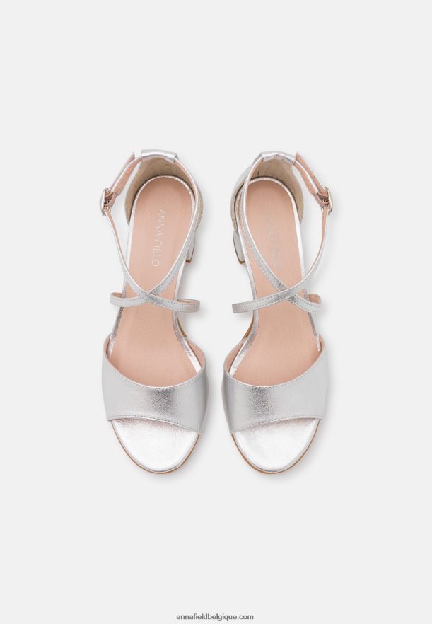 femmes sandales en cuir argent Anna FieldNHH26B1427