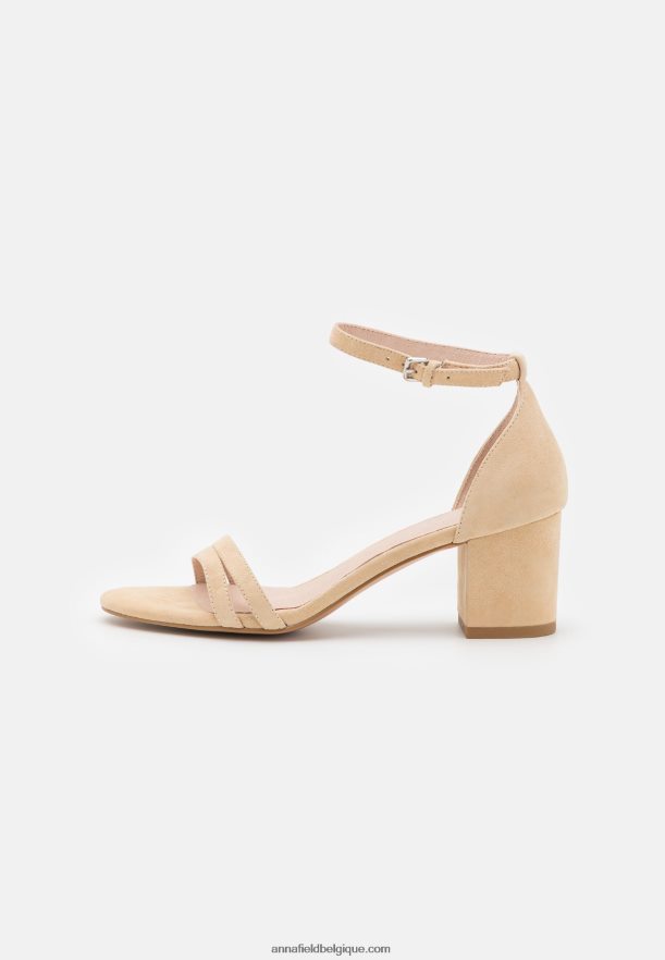 femmes sandales en cuir beige Anna FieldNHH26B1366