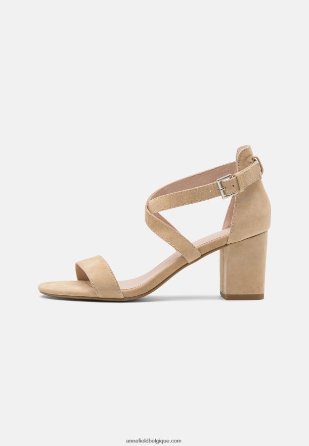 femmes sandales en cuir beige Anna FieldNHH26B1433