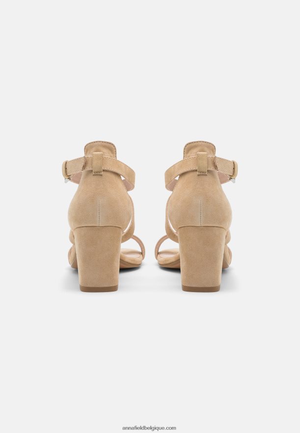 femmes sandales en cuir beige Anna FieldNHH26B1433