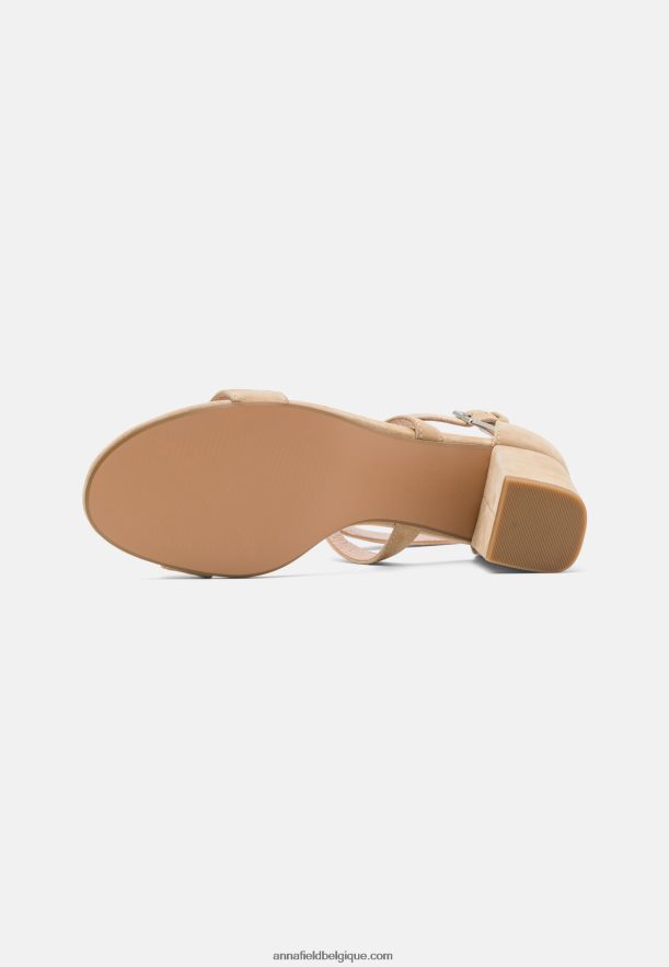 femmes sandales en cuir beige Anna FieldNHH26B1433