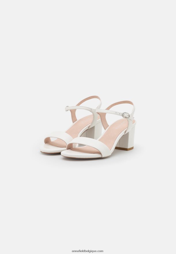femmes sandales en cuir blanc Anna FieldNHH26B1413