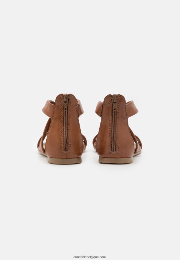 femmes sandales en cuir cognac Anna FieldNHH26B1316