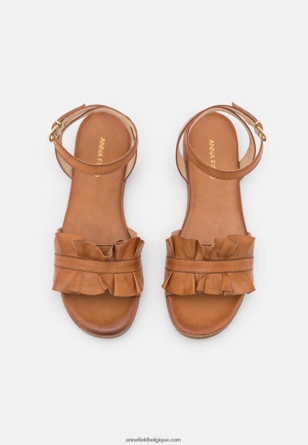 femmes sandales en cuir cognac Anna FieldNHH26B1440