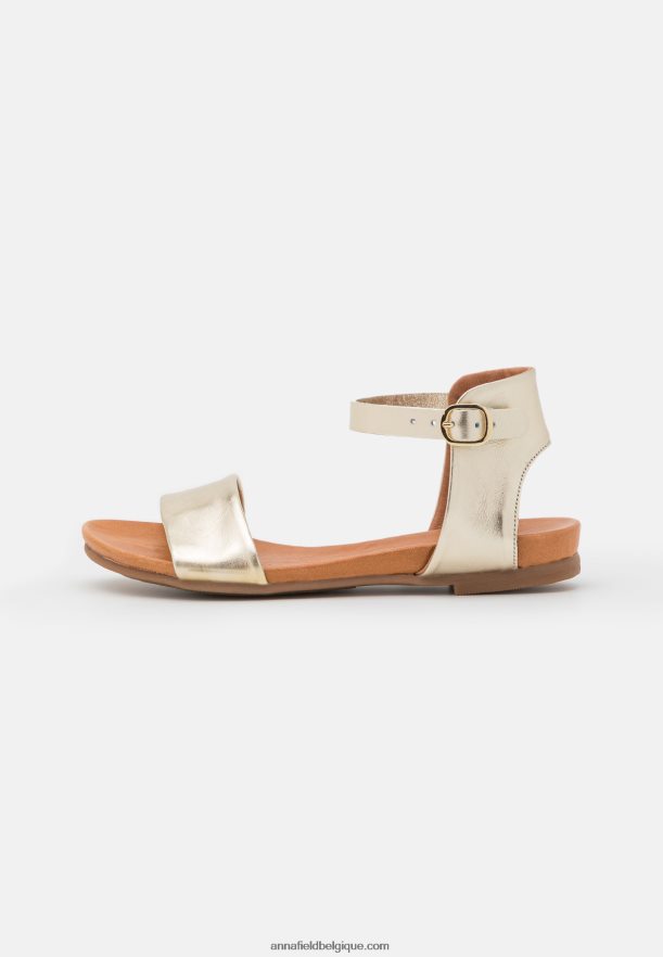 femmes sandales en cuir doré Anna FieldNHH26B1371