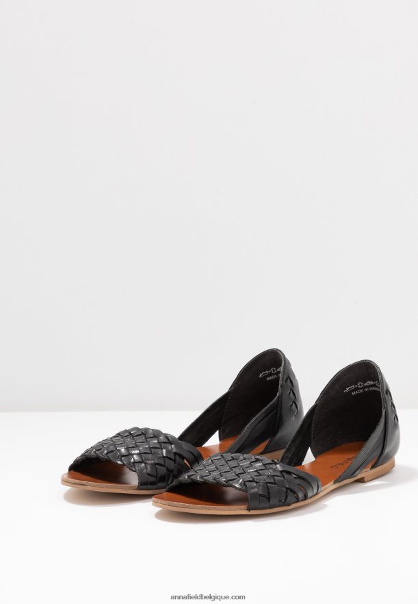 femmes sandales en cuir noir Anna FieldNHH26B1420
