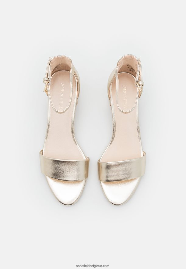 femmes sandales en cuir or Anna FieldNHH26B1301