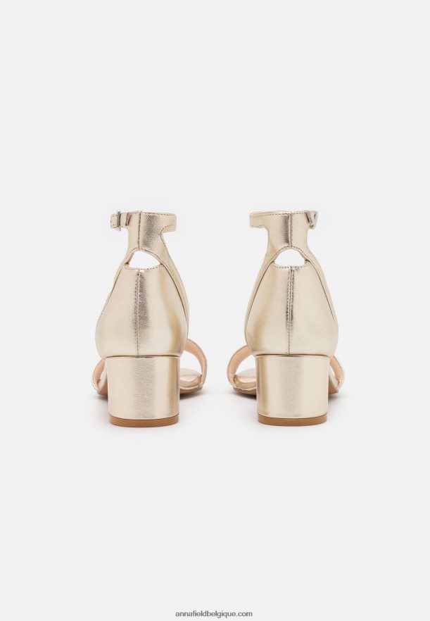 femmes sandales en cuir or Anna FieldNHH26B1318