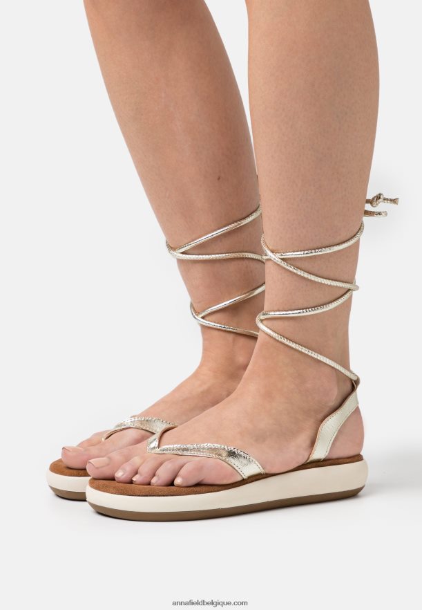 femmes sandales en cuir or Anna FieldNHH26B1390