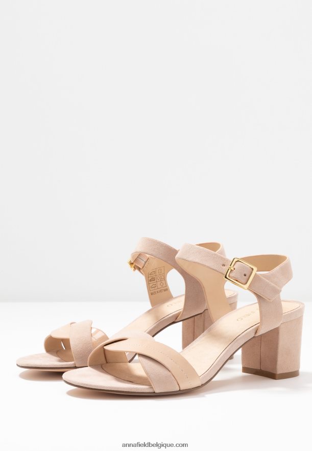 femmes sandales en cuir rose clair Anna FieldNHH26B1276