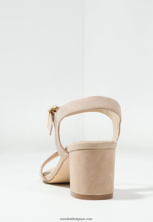 femmes sandales en cuir rose clair Anna FieldNHH26B1276