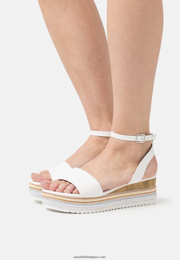 femmes sandales à plateforme blanches Anna FieldNHH26B1489