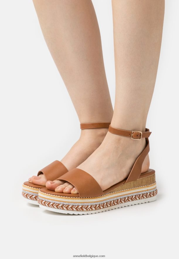 femmes sandales plateforme cognac Anna FieldNHH26B1474