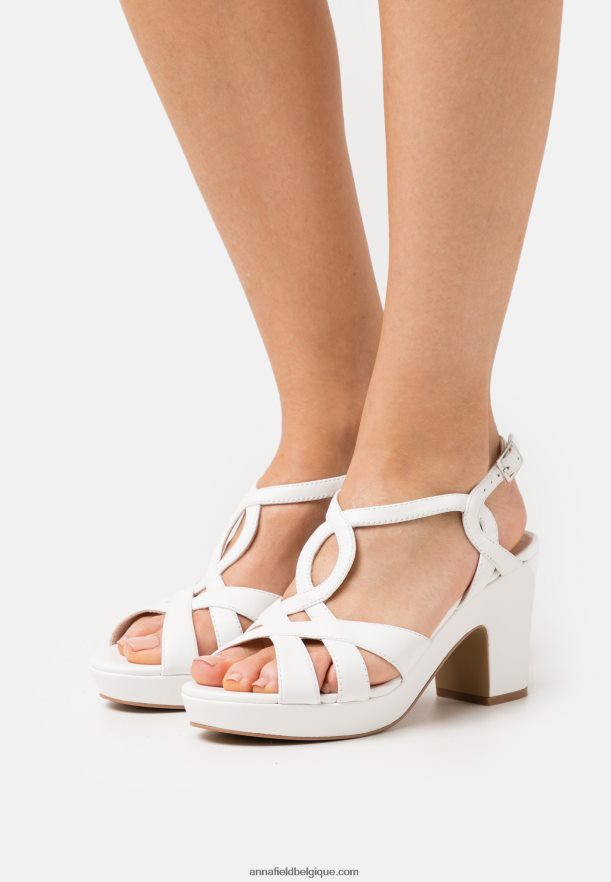 femmes sandales à plateforme en cuir blanc Anna FieldNHH26B1559