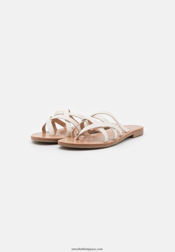 femmes sandales t-bar blanc Anna FieldNHH26B1544